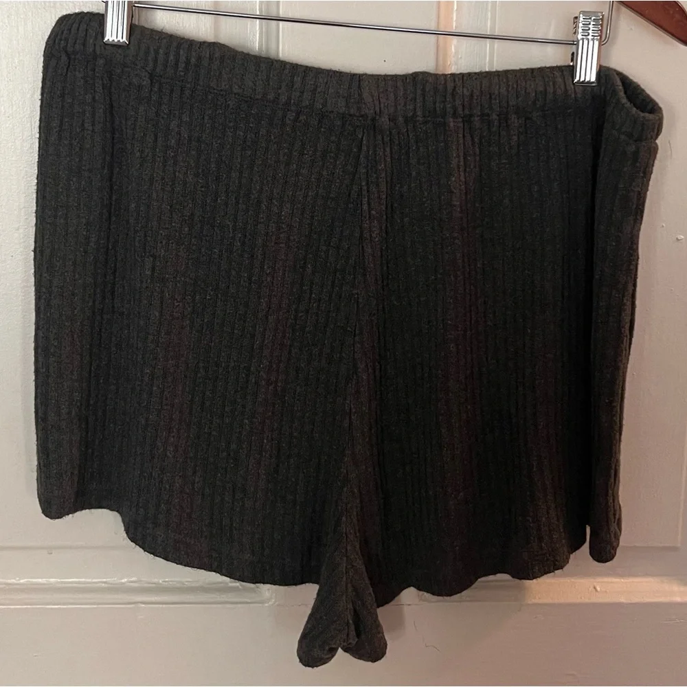 Loft Sleep Shorts - Picture 2 of 3